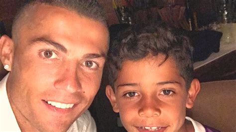 Cristiano Ronaldo posts new photo of his son and newborn twins ...