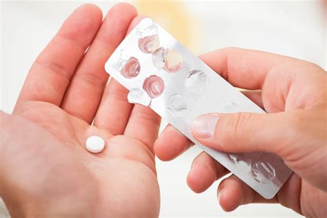 Jangan Asal Telan, Ini Alasan Obat Maag Harus Dikunyah Dulu