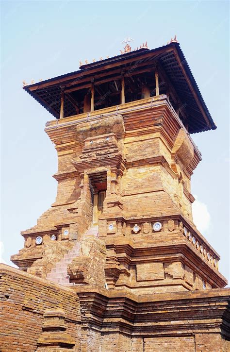 Premium Photo | The tomb of sunan kudus which is made for mosque