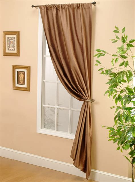 window dressing   price  mumbai  ravi international id