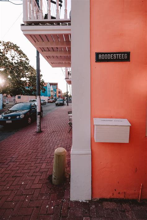 Tips for renting a car in Curacao - Travelrebels