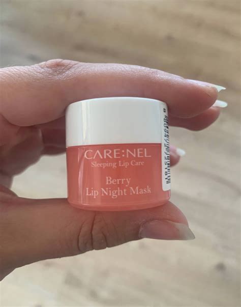 Нічна маска для губ carenel lip sleeping mask корейська косметика ...