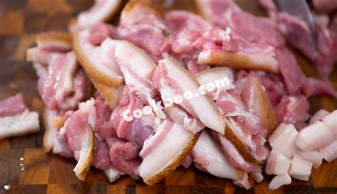 cach lam thit lon man xao sa ot ngon