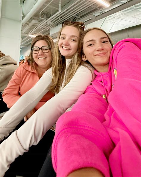 Shauna - Starts TOMORROW! If you’re a tired mom who… • hits snooze 4