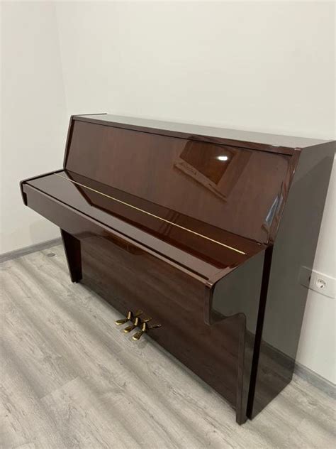 pianino Kawai