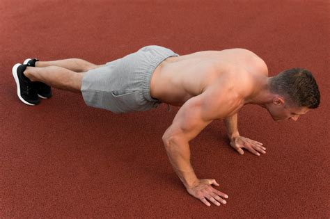 I Did 50 Russian Push-Ups Every Day for a Week, Here’s What Happened
