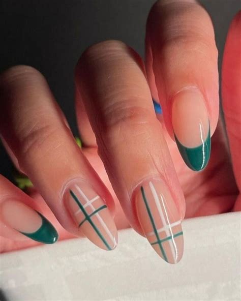 green  gold christmas nails  unexpected trend   tiktok