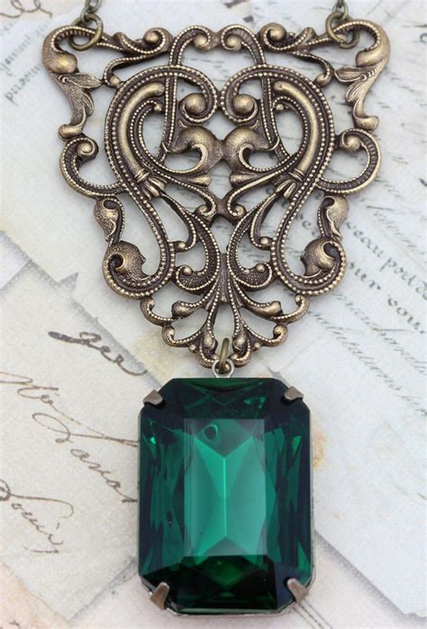 Emerald Necklace Vintage Jewel Victorian by inspiredbyelizabeth