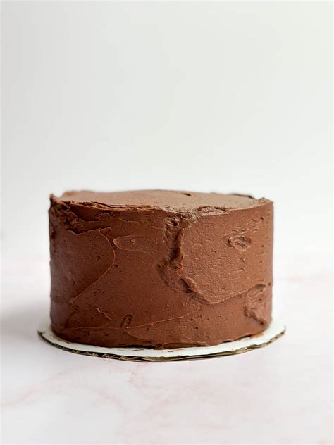 Small Chocolate Cake - The Salted Sweets