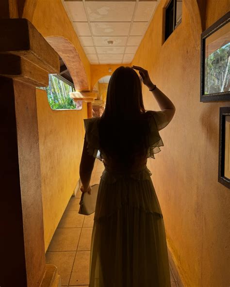 Claire Robinson (@claire.marierob) • Instagram photos and videos