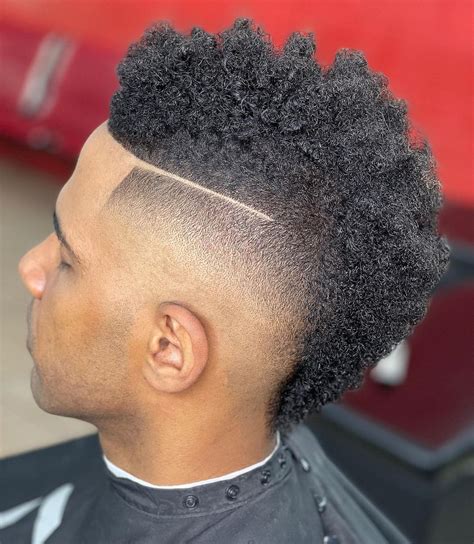 30 Trendy Mohawk Fade Haircuts for Men in 2025