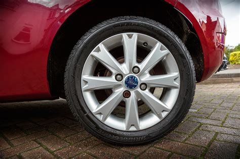 Bridgestone's Turanza T001 EVO Tyre Review (Superior Wet Grip)