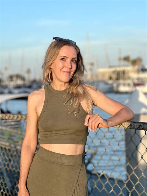 MEET JUSTINE — JUSTINE DAWSON