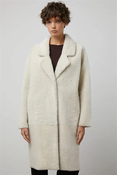 Шуба из овчины SnowQueen_collection 646413003 цены в Москве, купить ...
