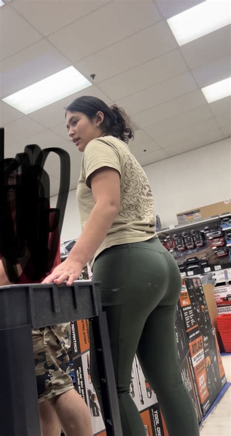 Bubble butt Latina Spandex - Spandex, Leggings & Yoga Pants - Forum