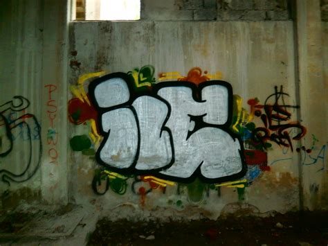 Graffiti in the old, abandoned factory in Krzeszowice, Poland - Graffiti Photo (37160664) - Fanpop