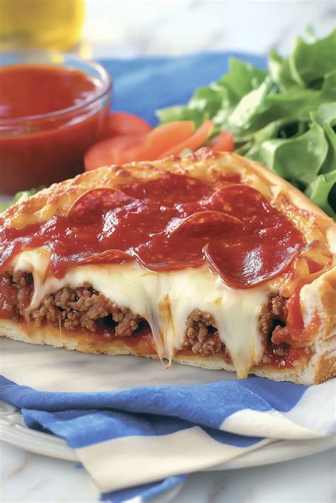 Deep-Dish Pizza Pie Recipe: A Hearty Slice of Comfort! - MmmRecipes