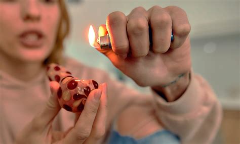 Smoking fentanyl has become a very disturbing trend in the US - Earth.com