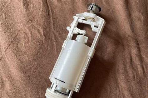 Сливной механизм AlcaPlast A2000 chrom | Festima.Ru - Мониторинг объявлений