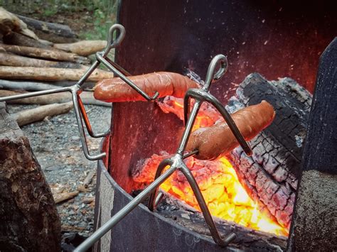 Jokes for roasting friends are trending on social media 1