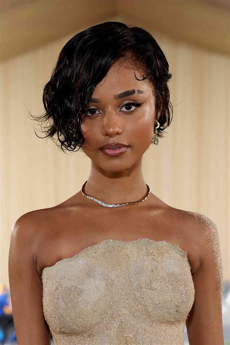 Style experts say very short pixie cuts will dominate the runway 25