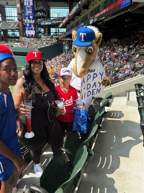 Asheena Woods - Asheena Woods added a new photo.