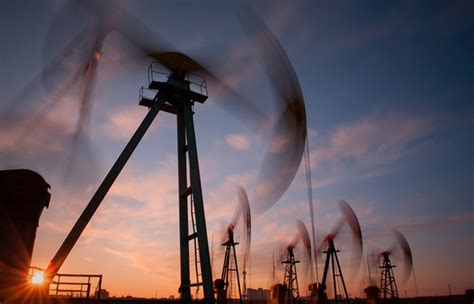 Нефть Brent подешевела до $99,75 за баррель