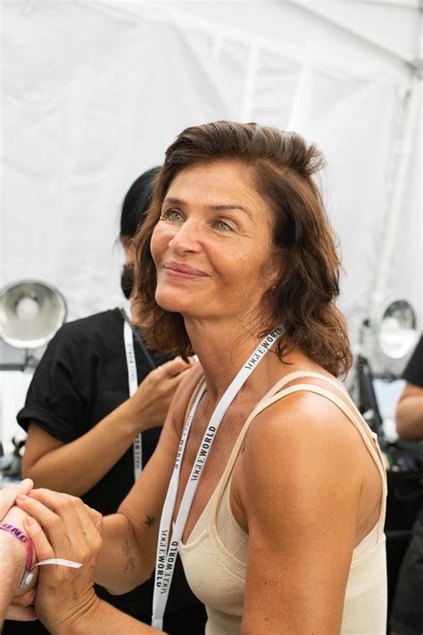 Il taglio di capelli che ringiovanisce perfetto per le over 50? Quello ...