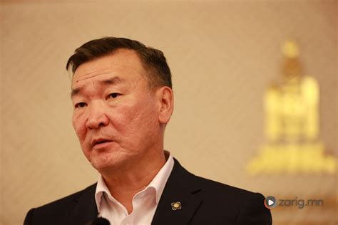 С.Ганбаатар: Би иргэдийнхээ хайранд бөмбөрч яваад ирлээ, бусад нь ч ...
