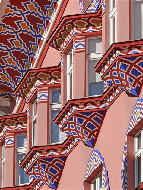 L'art nouveau à Ljubljana | Détail de la façade de la banque… | Flickr