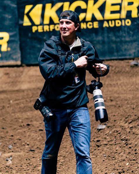 About — Alex Kelly Photo