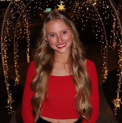 Morre, aos 19 anos, influenciadora Anna Grace