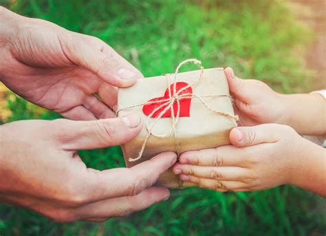 Bersama YDSF, Mari Menjadi Pahlawan - LAZNAS Yayasan Dana Sosial Al Falah