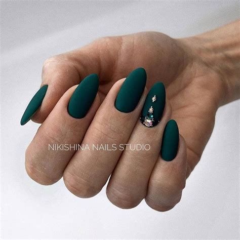 Идеи дизайна маникюра🔝 on Instagram: “@idei_dizaina_nogtey ⛔Какой круче ...