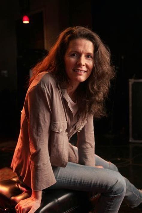 Edie Brickell releases records full of joy - The San Diego Union-Tribune