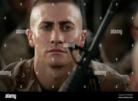 Jarhead 2005 Jake Gyllenhaal Stock Photos & Jarhead 2005 Jake ...