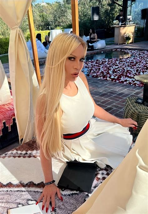 TW Pornstars - 1 pic. Amber Lynn ®. Twitter. Red Carpet event Villa