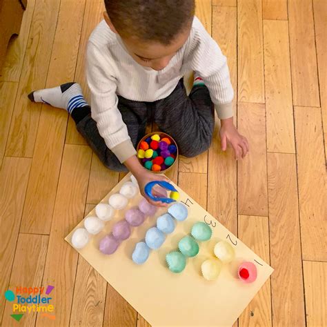 Cupcake Liner Math Activity - HAPPY TODDLER PLAYTIME