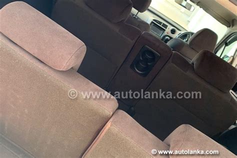 Honda Stream 7 seater car