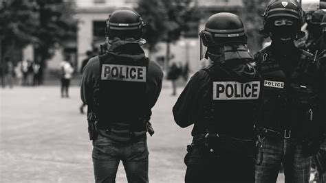 Police officers having sex on duty? It happens more than you think