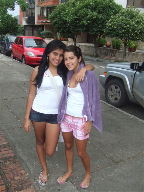 LINDOS PIES CUCUTA: HERMOSAS CHICAS CON HERMOSOS PIES