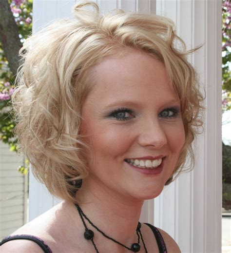 hairstyile rukun   trendy layered bob hairstyle pictures