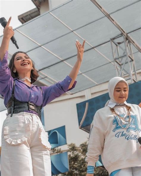 8 Potret Keseruan T2 Tika Tiwi Kembali Tampil Bersama di Inbox ...