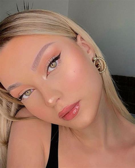 Pin on Maquillaje | Eye makeup designs, Soft glam makeup, Makeup designs