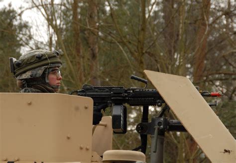 mp bde soldiers prepare  upcoming downrange mission article