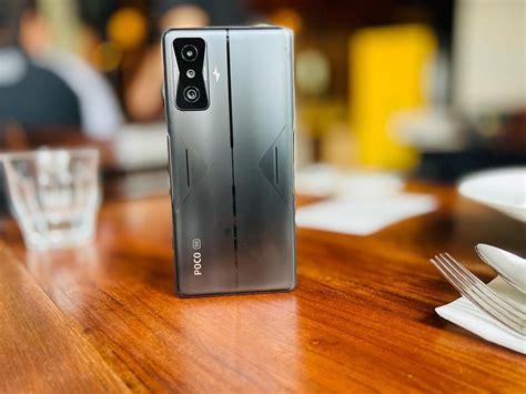 Hasil Foto POCO F4 GT, HP Flagship Harga 8 Jutaan - Techdaily