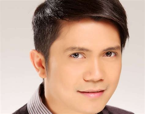 Vhong Navarro talks about his colorful lovelife - Showbiz Portal