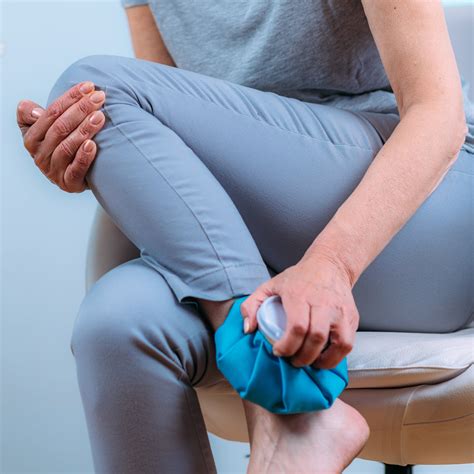 How to Apply Heat or Cold to Injured Ankle – Sacksy Thyme