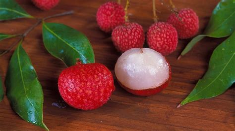 Фрукт личи в Тайланде - вкус, сезон созревания, полезные свойства