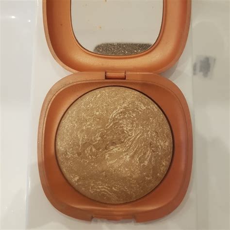 Kiko Milano bronzer Review | abillion